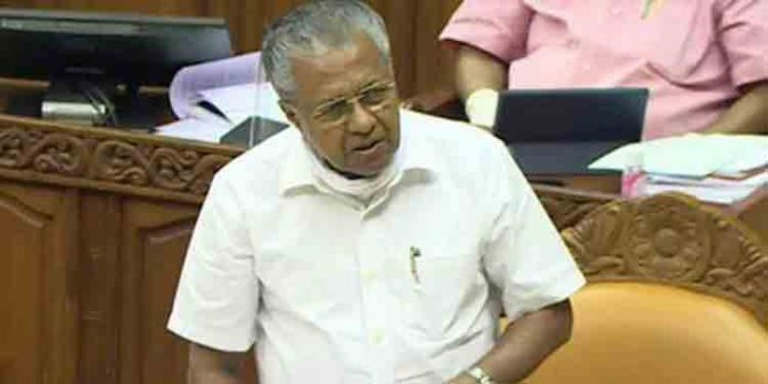 വിദ്യാലയങ്ങളില് ഒരേതരത്തിലുള്ള യൂണിഫോം അടിച്ചേല്പ്പിക്കുവാന് സര്ക്കാര് ഉദ്ദേശിക്കുന്നില്ല : മുഖ്യമന്ത്രി വിദ്യാലയങ്ങളില് ഒരേതരത്തിലുള്ള യൂണിഫോം അടിച്ചേല്പ്പിക്കുവാന് സര്ക്കാര് ഉദ്ദേശിക്കുന്നില്ല : മുഖ്യമന്ത്രി