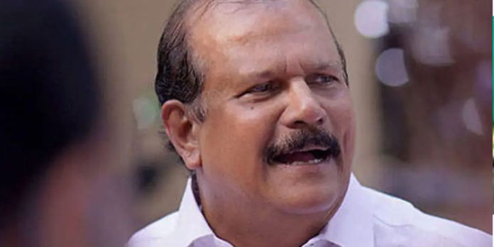 പോലീസ് വന്നത് പിണറായിക്കെതിരായ കള്ളക്കടത്ത് വിവരങ്ങള് കൊണ്ടുപോകാന് ; രേഖകള് തന്റെ കൈയ്യിലുണ്ടെന്ന് പി സി ജോര്ജ് പോലീസ് വന്നത് പിണറായിക്കെതിരായ കള്ളക്കടത്ത് വിവരങ്ങള് കൊണ്ടുപോകാന് ; രേഖകള് തന്റെ കൈയ്യിലുണ്ടെന്ന് പി സി ജോര്ജ്