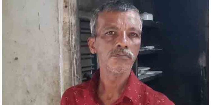 വീട്ടമ്മയെ കുത്തിപ്പരുക്കേല്പ്പിച്ച അയല്വാസിയെ പോലിസ് അറസ്റ്റ് ചെയ്തു വീട്ടമ്മയെ കുത്തിപ്പരുക്കേല്പ്പിച്ച അയല്വാസിയെ പോലിസ് അറസ്റ്റ് ചെയ്തു