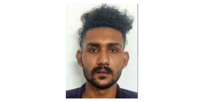 ഇന്സ്റ്റഗ്രാമിലൂടെ യുവതിയുടെ നഗ്നഫോട്ടോകളും വീഡിയോയും കൈക്കലാക്കി ഓട്ടോറിക്ഷയില് കയറ്റിക്കൊണ്ടുപോയി പീഡിപ്പിച്ചു ഇന്സ്റ്റഗ്രാമിലൂടെ യുവതിയുടെ നഗ്നഫോട്ടോകളും വീഡിയോയും കൈക്കലാക്കി ഓട്ടോറിക്ഷയില് കയറ്റിക്കൊണ്ടുപോയി പീഡിപ്പിച്ചു