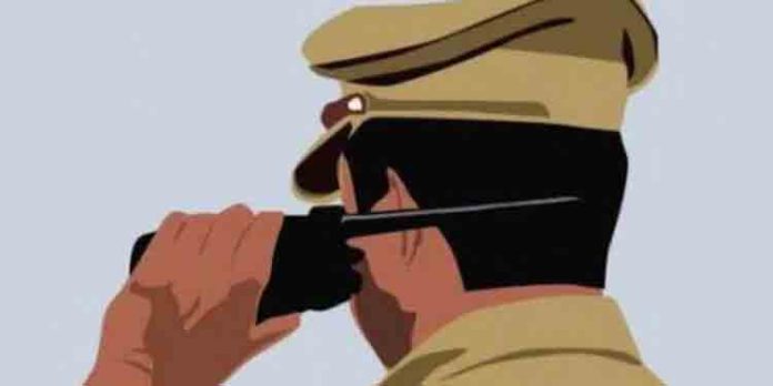 പഞ്ചായത്തംഗത്തെ ആക്രമിച്ച കേസില് മൂന്ന് പേര്ക്കെതിരെ പോലീസ് കേസെടുത്തു പഞ്ചായത്തംഗത്തെ ആക്രമിച്ച കേസില് മൂന്ന് പേര്ക്കെതിരെ പോലീസ് കേസെടുത്തു
