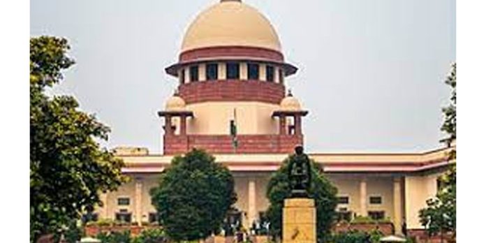 ഈദ്ഗാഹ് മൈതാനത്ത് ഗണേശ ചതുര്ഥി ആഘോഷം വേണ്ട : സുപ്രീംകോടതി ഈദ്ഗാഹ് മൈതാനത്ത് ഗണേശ ചതുര്ഥി ആഘോഷം വേണ്ട : സുപ്രീംകോടതി