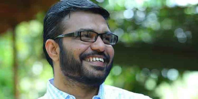 ആരോഗ്യമന്ത്രി വീണാ ജോര്ജ്ജിനെ താക്കീത് ചെയ്തുവെന്ന വാര്ത്തകള് തള്ളി സ്പീക്കര് ആരോഗ്യമന്ത്രി വീണാ ജോര്ജ്ജിനെ താക്കീത് ചെയ്തുവെന്ന വാര്ത്തകള് തള്ളി സ്പീക്കര്