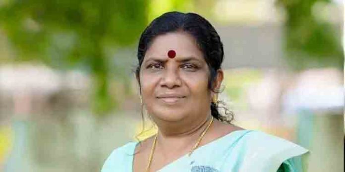 ക്ഷീര കര്ഷകര്ക്ക് സബ്സിഡി നല്കുമെന്ന് മന്ത്രി ചിഞ്ചുറാണി ക്ഷീര കര്ഷകര്ക്ക് സബ്സിഡി നല്കുമെന്ന് മന്ത്രി ചിഞ്ചുറാണി