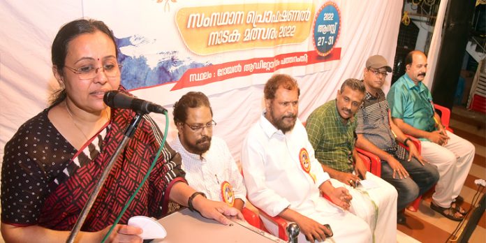 തിലകൻ സ്മാരക വേദിയുടെ സംസ്ഥാന പ്രൊഫഷണൽ നാടക മത്സരം ഉദ്ഘാടനം ചെയ്തു തിലകൻ സ്മാരക വേദിയുടെ സംസ്ഥാന പ്രൊഫഷണൽ നാടക മത്സരം ഉദ്ഘാടനം ചെയ്തു