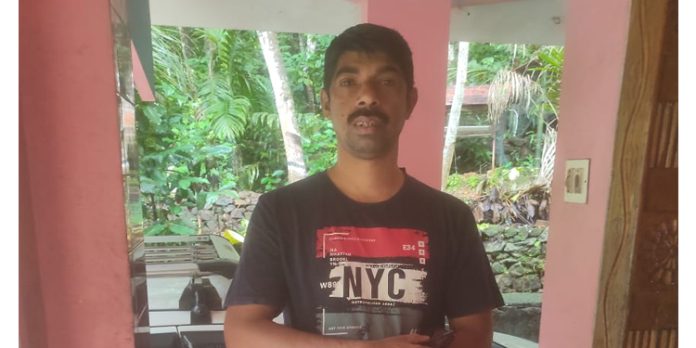 കോഴി ഫാം ഉടമയെ വടശേരിക്കര കല്ലാറില് കാണാതായി ; പോലീസും റാന്നി അഗ്നിശമന സേനയും അന്വേഷണം നടത്തിയെങ്കിലും കണ്ടെത്താനായില്ല കോഴി ഫാം ഉടമയെ വടശേരിക്കര കല്ലാറില് കാണാതായി ; പോലീസും റാന്നി അഗ്നിശമന സേനയും അന്വേഷണം നടത്തിയെങ്കിലും കണ്ടെത്താനായില്ല