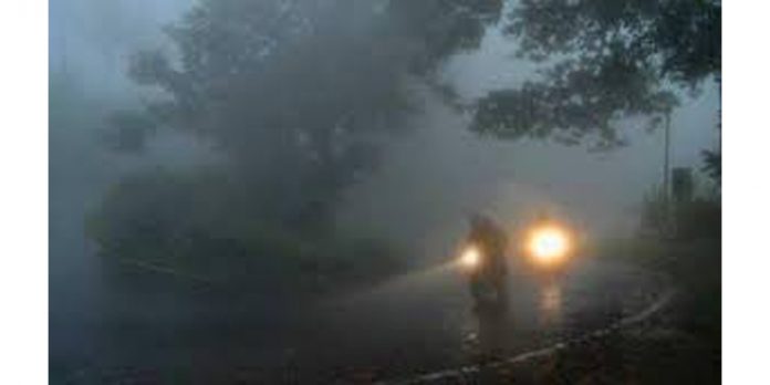 ശക്തമായ മഴ തുടരുന്നു ; ഇടുക്കിയിലെ വിനോദസഞ്ചാര കേന്ദ്രങ്ങളിൽ നിയന്ത്രണം ശക്തമായ മഴ തുടരുന്നു ; ഇടുക്കിയിലെ വിനോദസഞ്ചാര കേന്ദ്രങ്ങളിൽ നിയന്ത്രണം
