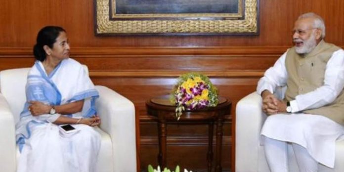 മമത ബാനര്ജി ഇന്ന് പ്രധാനമന്ത്രിയുമായും രാഷ്ട്രപതിയുമായും കൂടിക്കാഴ്ച നടത്തും മമത ബാനര്ജി ഇന്ന് പ്രധാനമന്ത്രിയുമായും രാഷ്ട്രപതിയുമായും കൂടിക്കാഴ്ച നടത്തും