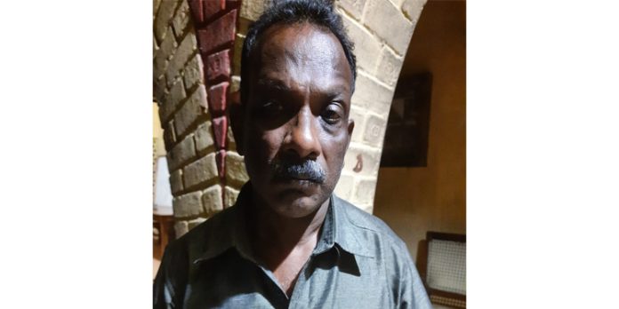 പതിമൂന്നുകാരിയ്ക്ക് നേരെ ലൈംഗിക അതിക്രമം ; മധ്യവയസ്കൻ അറസ്റ്റിൽ പതിമൂന്നുകാരിയ്ക്ക് നേരെ ലൈംഗിക അതിക്രമം ; മധ്യവയസ്കൻ അറസ്റ്റിൽ