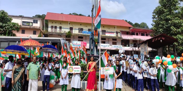 സ്വാതന്ത്ര്യ ദിനാഘോഷവും ക്ലബ്ബുകളുടെ ഉദ്ഘാടനവും നടത്തി സ്വാതന്ത്ര്യ ദിനാഘോഷവും ക്ലബ്ബുകളുടെ ഉദ്ഘാടനവും നടത്തി