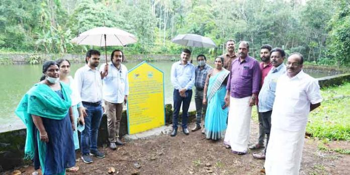തെള്ളിയൂര് ചിറ കേന്ദ്രസംഘം സന്ദര്ശിച്ചു തെള്ളിയൂര് ചിറ കേന്ദ്രസംഘം സന്ദര്ശിച്ചു