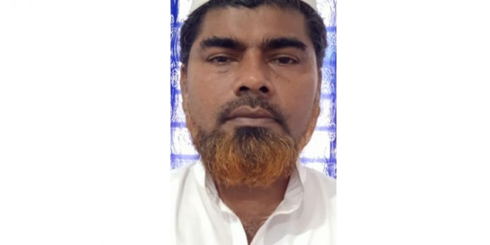 പ്രായപൂർത്തിയാകാത്ത രണ്ട് പെൺകുട്ടികളെ പീഡിപ്പിച്ച മദ്രസാ അദ്ധ്യാപകൻ അറസ്റ്റിൽ പ്രായപൂർത്തിയാകാത്ത രണ്ട് പെൺകുട്ടികളെ പീഡിപ്പിച്ച മദ്രസാ അദ്ധ്യാപകൻ അറസ്റ്റിൽ