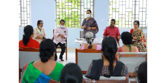 കോന്നി മെഡിക്കല് കോളേജിലെ അക്കാദമിക്ക് ബ്ലോക്കിന്റെ ഉദ്ഘാടനം സെപ്റ്റംബറില് : മന്ത്രി വീണാ ജോര്ജ് കോന്നി മെഡിക്കല് കോളേജിലെ അക്കാദമിക്ക് ബ്ലോക്കിന്റെ ഉദ്ഘാടനം സെപ്റ്റംബറില് : മന്ത്രി വീണാ ജോര്ജ്