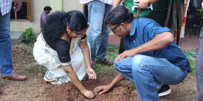ഞങ്ങളും കൃഷിയിലേക്ക്” പദ്ധതി ചെങ്ങന്നൂർ എഞ്ചിനീയറിങ് കോളേജിൽ തുടക്കമായി ഞങ്ങളും കൃഷിയിലേക്ക്” പദ്ധതി ചെങ്ങന്നൂർ എഞ്ചിനീയറിങ് കോളേജിൽ തുടക്കമായി