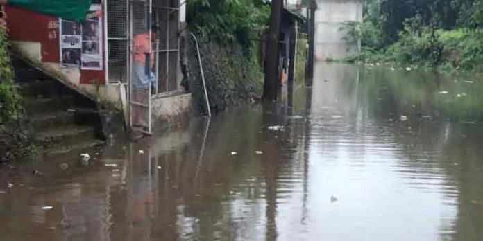 പമ്പയില് ചെറിയ രീതിയില് ജലനിരപ്പ് ഉയരുന്നു പമ്പയില് ചെറിയ രീതിയില് ജലനിരപ്പ് ഉയരുന്നു