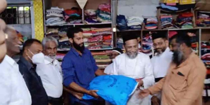 അഗതി മന്ദിരങ്ങള്ക്ക് ഭക്ഷ്യ സഹായവുമായി ചിറമ്മൽ ചാരിറ്റബിൾ ട്രസ്റ്റ് അഗതി മന്ദിരങ്ങള്ക്ക് ഭക്ഷ്യ സഹായവുമായി ചിറമ്മൽ ചാരിറ്റബിൾ ട്രസ്റ്റ്