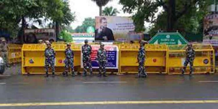 ദില്ലിയില് നിരോധനാജ്ഞ ദില്ലിയില് നിരോധനാജ്ഞ