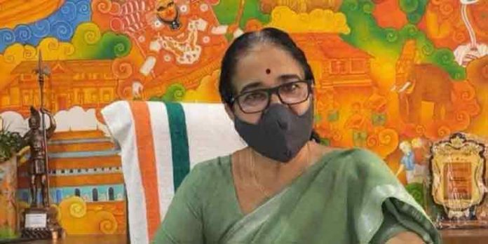 കോഴിക്കോട് മേയര് വിവാദത്തില് കോഴിക്കോട് മേയര് വിവാദത്തില്