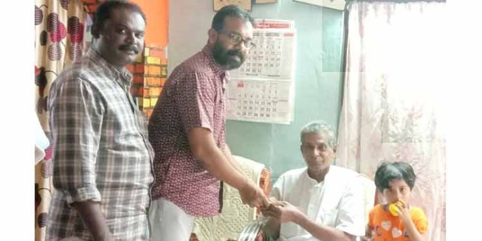 പെന്ഷന് വിതരണം ആരംഭിച്ചു പെന്ഷന് വിതരണം ആരംഭിച്ചു
