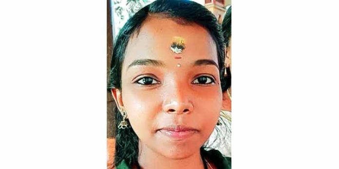 നഴ്സിംഗ് വിദ്യാർഥിനി കുഴഞ്ഞു വീണ് മരിച്ചു നഴ്സിംഗ് വിദ്യാർഥിനി കുഴഞ്ഞു വീണ് മരിച്ചു