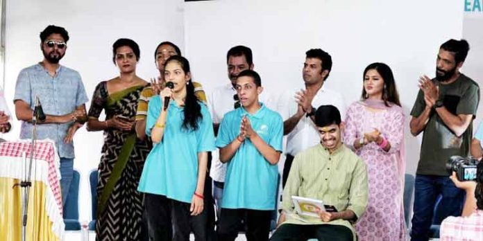 ലോകത്തിലാദ്യമായി ബ്രെയിൻ സ്റ്റിമുലേഷന് ഫിംഗർ എക്സർസൈസ് ക്യാമ്പയിനുമായി ദുൽഖർ സൽമാൻ; ഉദ്ഘാടനം നിർവഹിച്ച് സണ്ണി വെയ്ൻ ലോകത്തിലാദ്യമായി ബ്രെയിൻ സ്റ്റിമുലേഷന് ഫിംഗർ എക്സർസൈസ് ക്യാമ്പയിനുമായി ദുൽഖർ സൽമാൻ; ഉദ്ഘാടനം നിർവഹിച്ച് സണ്ണി വെയ്ൻ