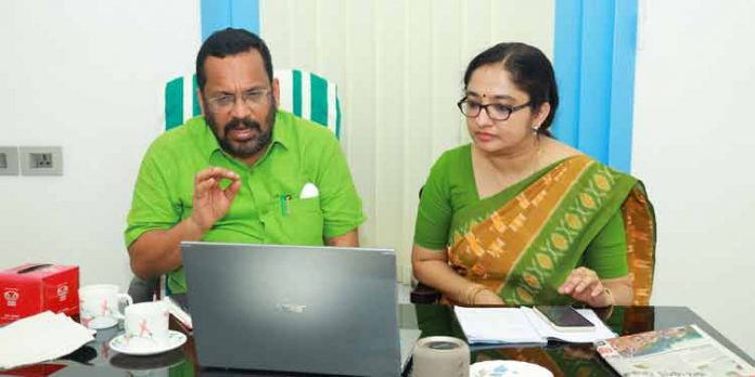 ഫ്ളഡ് ടൂറിസം അനുവദിക്കില്ല ; ജാഗ്രത തുടരണം : മന്ത്രി കെ.രാജന് ഫ്ളഡ് ടൂറിസം അനുവദിക്കില്ല ; ജാഗ്രത തുടരണം : മന്ത്രി കെ.രാജന്