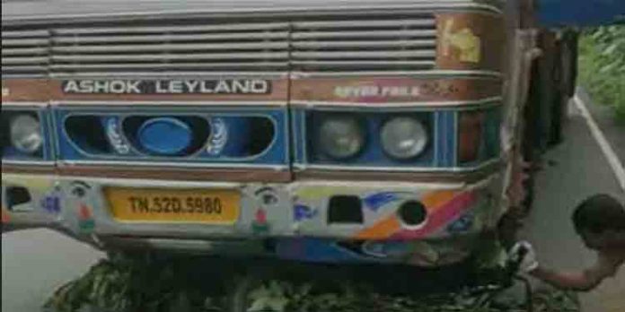 ലോറിയും ബൈക്കും കൂട്ടിയിടിച്ച് ബൈക്ക് യാത്രികരായ ദമ്പതികള് മരിച്ചു ലോറിയും ബൈക്കും കൂട്ടിയിടിച്ച് ബൈക്ക് യാത്രികരായ ദമ്പതികള് മരിച്ചു