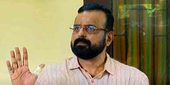 രാഹുല്ഗാന്ധി യജമാനനും അണികള് ഏറാന്മൂളികളും : വിമര്ശനവുമായി കെ.പി. അനില്കുമാര് രാഹുല്ഗാന്ധി യജമാനനും അണികള് ഏറാന്മൂളികളും : വിമര്ശനവുമായി കെ.പി. അനില്കുമാര്