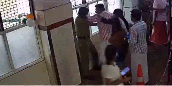 സുരക്ഷാ ജീവനക്കാര്ക്കെതിരെ ആക്രമണം : ഡിവൈഎഫ്ഐ നേതാവിനെതിരെ കേസ്സെടുത്തു സുരക്ഷാ ജീവനക്കാര്ക്കെതിരെ ആക്രമണം : ഡിവൈഎഫ്ഐ നേതാവിനെതിരെ കേസ്സെടുത്തു