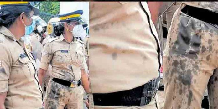 പോലീസ് ഉദ്യോഗസ്ഥരുടെ മേല് കരി ഓയില് ഒഴിച്ച സംഭവo ; യൂണിഫോമിന്റെ ചിലവ് സേന തന്നെ വഹിക്കും പോലീസ് ഉദ്യോഗസ്ഥരുടെ മേല് കരി ഓയില് ഒഴിച്ച സംഭവo ; യൂണിഫോമിന്റെ ചിലവ് സേന തന്നെ വഹിക്കും