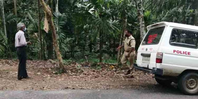 പാറമടകൾക്കെതിരെ ശക്തമായി പ്രവർത്തിച്ചുവരുന്ന ജന ജാഗ്രതാ മിഷൻന്റെ സമര പന്തൽ നശിപ്പിച്ചു പാറമടകൾക്കെതിരെ ശക്തമായി പ്രവർത്തിച്ചുവരുന്ന ജന ജാഗ്രതാ മിഷൻന്റെ സമര പന്തൽ നശിപ്പിച്ചു
