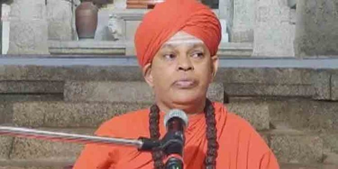 പ്രായപൂര്ത്തിയാകാത്ത പെണ്കുട്ടികളെ ഹോസ്റ്റലില് വെച്ച് ലൈംഗികമായി പീഡിപ്പിച്ച സന്യാസി അറസ്റ്റില് പ്രായപൂര്ത്തിയാകാത്ത പെണ്കുട്ടികളെ ഹോസ്റ്റലില് വെച്ച് ലൈംഗികമായി പീഡിപ്പിച്ച സന്യാസി അറസ്റ്റില്