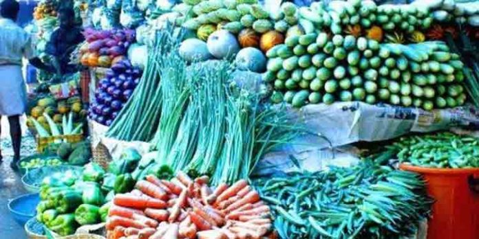 പഴം പച്ചക്കറികൾക്ക് വില നിയന്ത്രിക്കാൻ കൃഷി വകുപ്പ് സുസജ്ജം പഴം പച്ചക്കറികൾക്ക് വില നിയന്ത്രിക്കാൻ കൃഷി വകുപ്പ് സുസജ്ജം