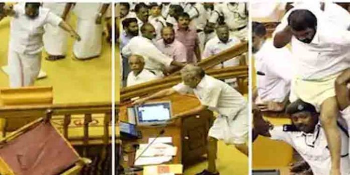 വിചാരണ സ്റ്റേ ചെയ്യാനുള്ള പ്രതികളുടെ ആവശ്യം ഹൈക്കോടതി തള്ളി ; നിയമസഭ കയ്യാങ്കളി കേസില് പ്രതികൾക്ക് തിരിച്ചടി വിചാരണ സ്റ്റേ ചെയ്യാനുള്ള പ്രതികളുടെ ആവശ്യം ഹൈക്കോടതി തള്ളി ; നിയമസഭ കയ്യാങ്കളി കേസില് പ്രതികൾക്ക് തിരിച്ചടി