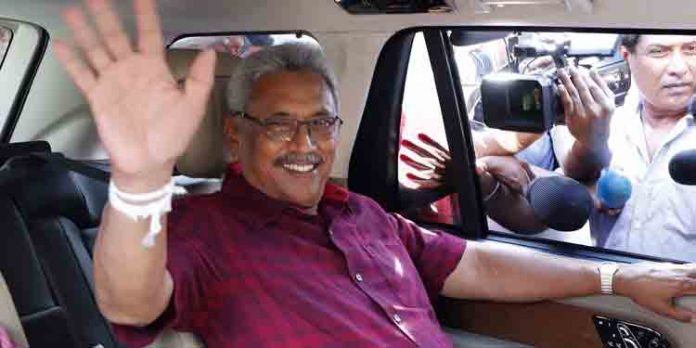 ശ്രീലങ്കന് മുന് പ്രസിഡന്റ് ഗോതബായ രജപക്സെ നാട്ടില് തിരികെ എത്തി ശ്രീലങ്കന് മുന് പ്രസിഡന്റ് ഗോതബായ രജപക്സെ നാട്ടില് തിരികെ എത്തി