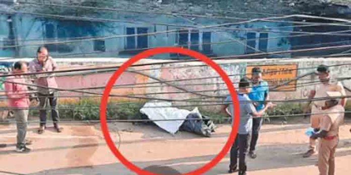 ചലച്ചിത്ര നിര്മ്മാതാവിനെ ക്രൂരമായി കൊലപ്പെടുത്തിയ കേസില് ഒരാള് അറസ്റ്റില് ചലച്ചിത്ര നിര്മ്മാതാവിനെ ക്രൂരമായി കൊലപ്പെടുത്തിയ കേസില് ഒരാള് അറസ്റ്റില്