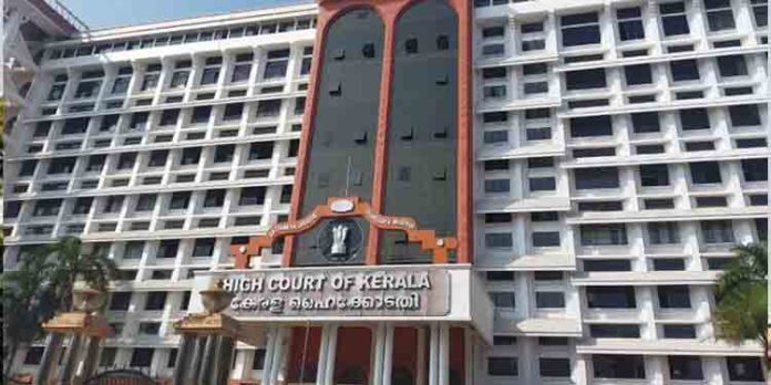 വാഹനങ്ങളുടെ രൂപമാറ്റം : കടയുടമയ്ക്കെതിരേ നടപടി പാടില്ലെന്ന് ഹൈക്കോടതി വാഹനങ്ങളുടെ രൂപമാറ്റം : കടയുടമയ്ക്കെതിരേ നടപടി പാടില്ലെന്ന് ഹൈക്കോടതി