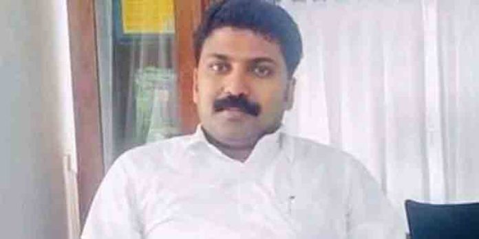 സ്ത്രീ പീഡനക്കേസില് സിപിഎം അനുകൂലിയും, സ്ത്രീപക്ഷവാദിയുമായ ജഹാംഗീര് ആമിന റസാക്കിനെ അറസ്റ്റ് ചെയ്തു സ്ത്രീ പീഡനക്കേസില് സിപിഎം അനുകൂലിയും, സ്ത്രീപക്ഷവാദിയുമായ ജഹാംഗീര് ആമിന റസാക്കിനെ അറസ്റ്റ് ചെയ്തു