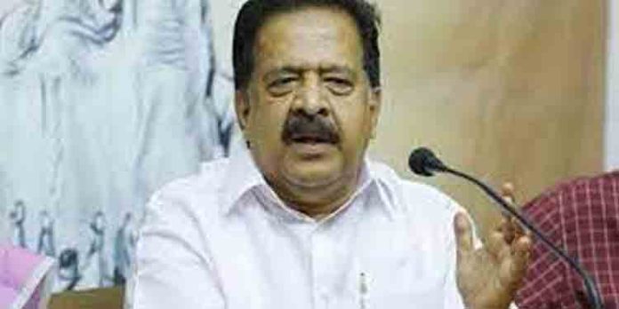 റാന്നിയില് പന്ത്രണ്ടു വയസ്സുകാരി പട്ടികടിയേറ്റ് മരിച്ച സംഭവം ; ധാര്മിക ഉത്തരവാദിത്തം ആരോഗ്യമന്ത്രിക്ക് : രമേശ് ചെന്നിത്തല റാന്നിയില് പന്ത്രണ്ടു വയസ്സുകാരി പട്ടികടിയേറ്റ് മരിച്ച സംഭവം ; ധാര്മിക ഉത്തരവാദിത്തം ആരോഗ്യമന്ത്രിക്ക് : രമേശ് ചെന്നിത്തല