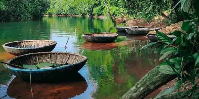 റെഡ് അലർട്ട് അടവി, കുട്ടവഞ്ചി സവാരി കേന്ദ്രത്തിന് തിരിച്ചടിയായി റെഡ് അലർട്ട് അടവി, കുട്ടവഞ്ചി സവാരി കേന്ദ്രത്തിന് തിരിച്ചടിയായി