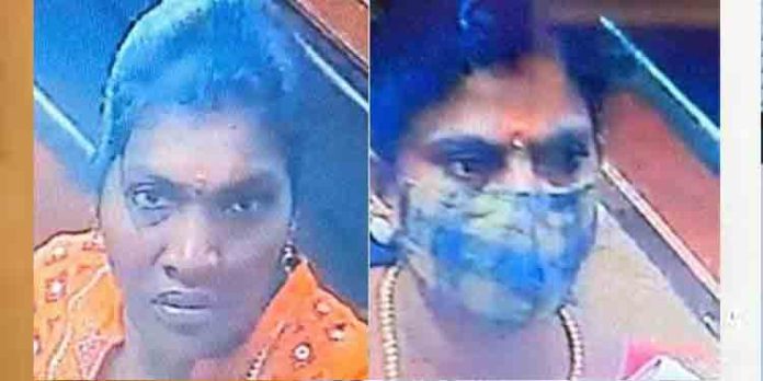 ആഭരണം വാങ്ങാനെത്തിയ സ്ത്രീകൾ ജുവലറിയിൽ നിന്ന് സ്വർണ മാല മോഷ്ടിച്ച് കടന്നുകളഞ്ഞു ആഭരണം വാങ്ങാനെത്തിയ സ്ത്രീകൾ ജുവലറിയിൽ നിന്ന് സ്വർണ മാല മോഷ്ടിച്ച് കടന്നുകളഞ്ഞു