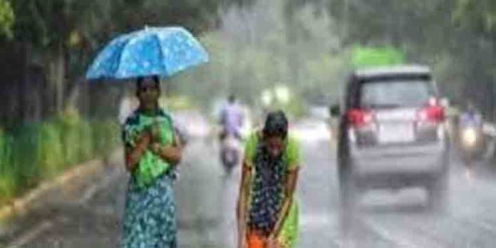 സംസ്ഥാനത്ത് അടുത്ത അഞ്ച് ദിവസം കൂടി കനത്ത മഴ സംസ്ഥാനത്ത് അടുത്ത അഞ്ച് ദിവസം കൂടി കനത്ത മഴ