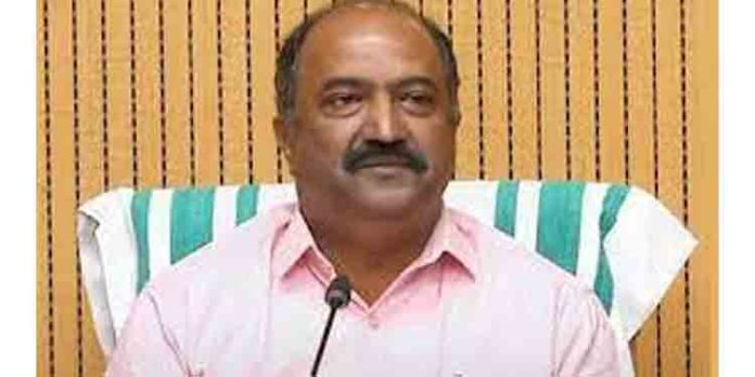 എല്ലാവർക്കും വലിയ കാർ ആവശ്യമില്ല ; പുതിയ വാഹനങ്ങൾ വാങ്ങുന്നതിന് നിയന്ത്രണവുമായി ധനമന്ത്രി എല്ലാവർക്കും വലിയ കാർ ആവശ്യമില്ല ; പുതിയ വാഹനങ്ങൾ വാങ്ങുന്നതിന് നിയന്ത്രണവുമായി ധനമന്ത്രി