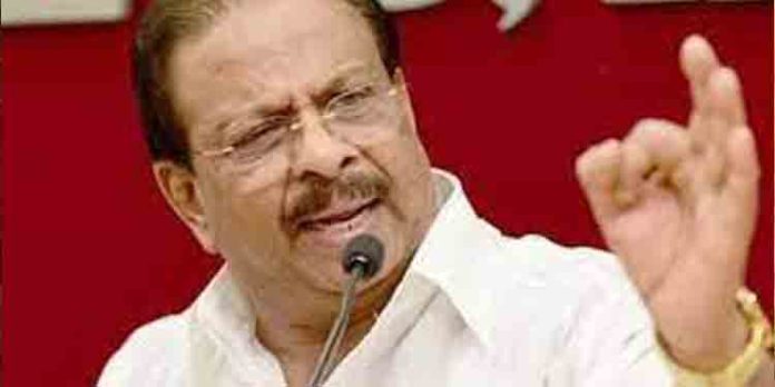 നെഹ്റു കുടുംബത്തെ വിമര്ശിച്ചെന്ന വാര്ത്ത തെറ്റ് ; പരാതി നല്കുo : സുധാകരന് നെഹ്റു കുടുംബത്തെ വിമര്ശിച്ചെന്ന വാര്ത്ത തെറ്റ് ; പരാതി നല്കുo : സുധാകരന്
