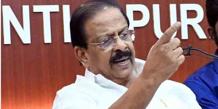 ജനങ്ങള് വിഡ്ഢികളാണെന്ന് സി പി എം കരുതരുത് ; രൂക്ഷവിമര്ശനവുമായി കെ സുധാകരന് ജനങ്ങള് വിഡ്ഢികളാണെന്ന് സി പി എം കരുതരുത് ; രൂക്ഷവിമര്ശനവുമായി കെ സുധാകരന്