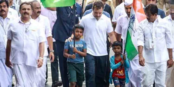 രാഹുല് ഗാന്ധി നാളെ വിഴിഞ്ഞം, സില്വര്ലൈന് സമര നേതാക്കളെ കാണും രാഹുല് ഗാന്ധി നാളെ വിഴിഞ്ഞം, സില്വര്ലൈന് സമര നേതാക്കളെ കാണും