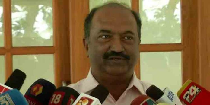 സംസ്ഥാനം കടുത്ത സാമ്പത്തിക പ്രതിസന്ധിയിൽ ; മുഖ്യമന്ത്രിയും സംഘവും വിദേശ പര്യടനത്തിന് സംഭവത്തില് ധനമന്ത്രിയുടെ ന്യായീകരണം സംസ്ഥാനം കടുത്ത സാമ്പത്തിക പ്രതിസന്ധിയിൽ ; മുഖ്യമന്ത്രിയും സംഘവും വിദേശ പര്യടനത്തിന് സംഭവത്തില് ധനമന്ത്രിയുടെ ന്യായീകരണം