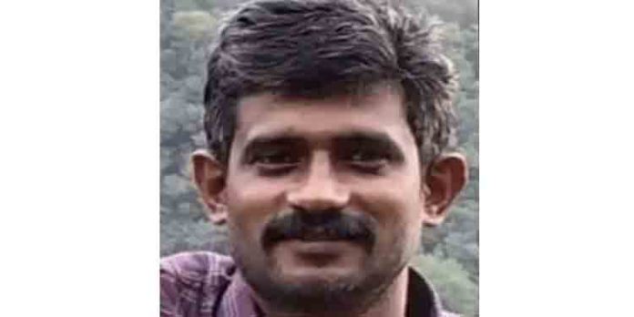 കിളിമാനൂരില് വര്ക്ക് ഷോപ്പ് ഉടമയെ വീടിന് സമീപത്തെ റബ്ബര് തോട്ടത്തില് തൂങ്ങിമരിച്ച നിലയില് കണ്ടെത്തി കിളിമാനൂരില് വര്ക്ക് ഷോപ്പ് ഉടമയെ വീടിന് സമീപത്തെ റബ്ബര് തോട്ടത്തില് തൂങ്ങിമരിച്ച നിലയില് കണ്ടെത്തി