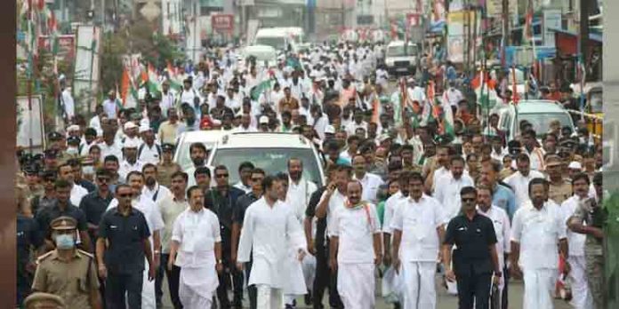 ഭാരത് ജോഡോ യാത്രയുടെ കേരളത്തിലെ മൂന്നാം ദിവസത്തെ പര്യടനം കഴക്കൂട്ടത്തുനിന്നും ആരംഭിക്കും ഭാരത് ജോഡോ യാത്രയുടെ കേരളത്തിലെ മൂന്നാം ദിവസത്തെ പര്യടനം കഴക്കൂട്ടത്തുനിന്നും ആരംഭിക്കും