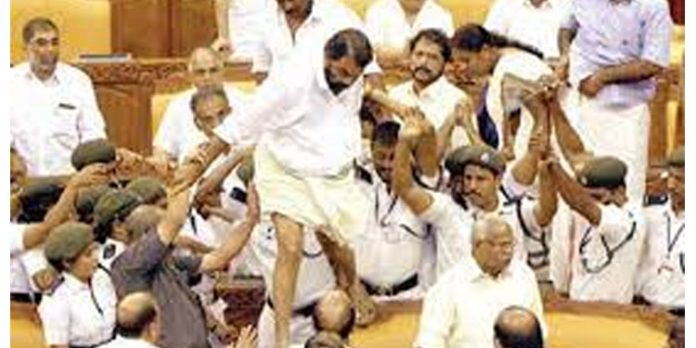വീഡിയോകളും ചിത്രങ്ങളും വ്യാജം ; നിയമസഭാ കയ്യാങ്കളിക്കേസില് കുറ്റം നിഷേധിച്ച് പ്രതികൾ വീഡിയോകളും ചിത്രങ്ങളും വ്യാജം ; നിയമസഭാ കയ്യാങ്കളിക്കേസില് കുറ്റം നിഷേധിച്ച് പ്രതികൾ